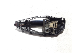 BMW 5 SERIES G31 (2017–2026) Front door external opening handle and its details - 4
