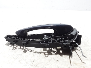 BMW 5 SERIES G31 (2017–2026) Front door external opening handle and its details - 2