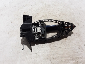 BMW 5 SERIES G31 (2017–2026) Front door external opening handle and its details - 4