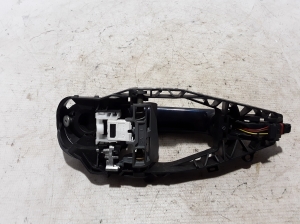 BMW 5 SERIES G31 (2017–2026) Rear side door exterior handle and its parts - 2