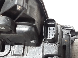 BMW 5 SERIES G31 (2017–2026) Rear side door lock 7477689 - 4