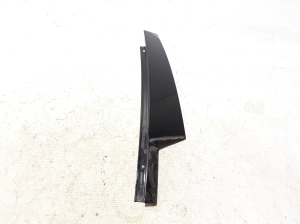   Front door outer window molding  - 7390121 