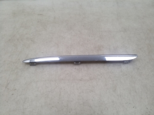 Chromleiste für den Kühlergrill - A1778881300