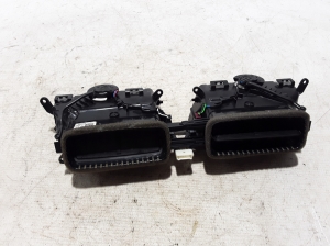 BMW 5 SERIES G31 (2017–2026) Dashboard air vent grilles 9329579 - 2