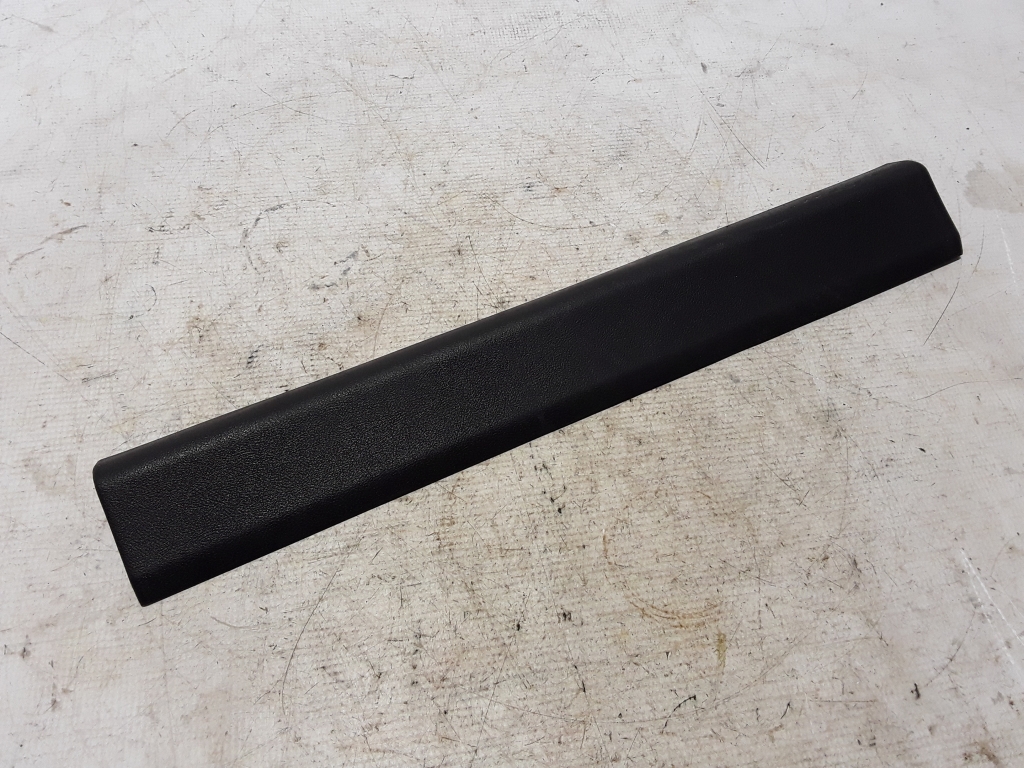 BMW 5 Series G30/G31 (2016-2023) Front Right Sill Trim 7375729 22477109