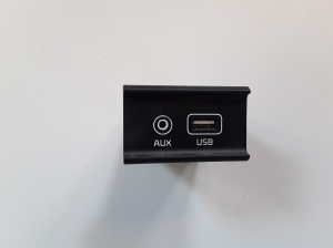   USB-Anschluss  - 96120G5100 