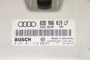 AUDI A4 B6 (2000–2005) Engine control unit 038906019LF - 4