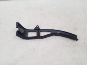  Front bumper bracket 