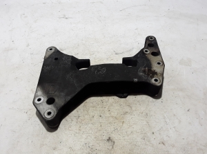   Gearbox bracket  - 6861580 
