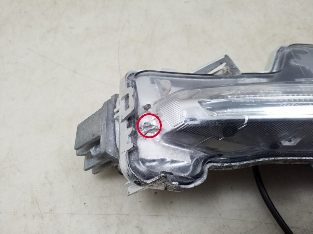 VOLVO V60 1 generation (2010-2020) Front Right Fog Light 31420396 24945811