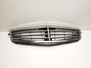  Front grille 