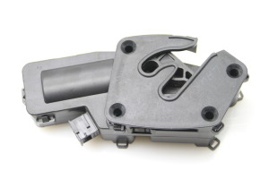 Skoda Superb (2008–2015) Trunk lid lock 3T0827300B - 2