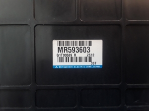 Mitsubishi Pajero III (1999–2006) Getriebesteuergerät MR593603 - 2