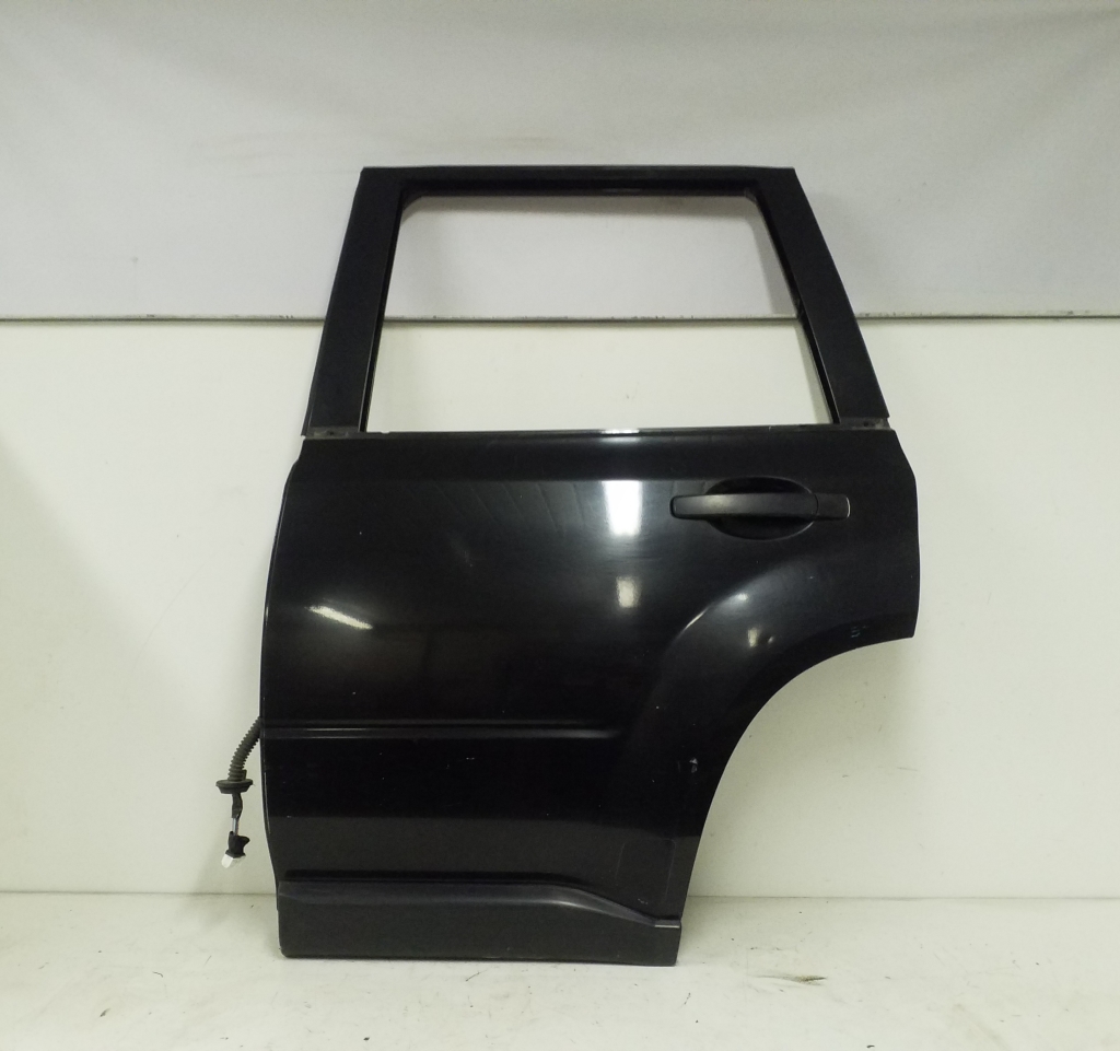 Used NISSAN XTrail Doors rear side and its details
