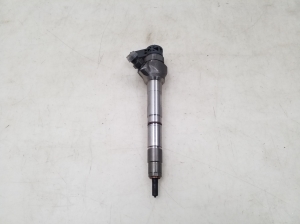  Fuel injector 