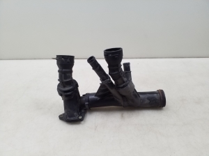 AUDI A3 8V (2012–2020) Thermostatgehäuse 04L121026F - 5