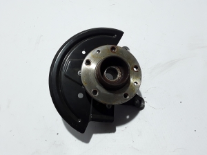 Front wheel hub - 400143799R