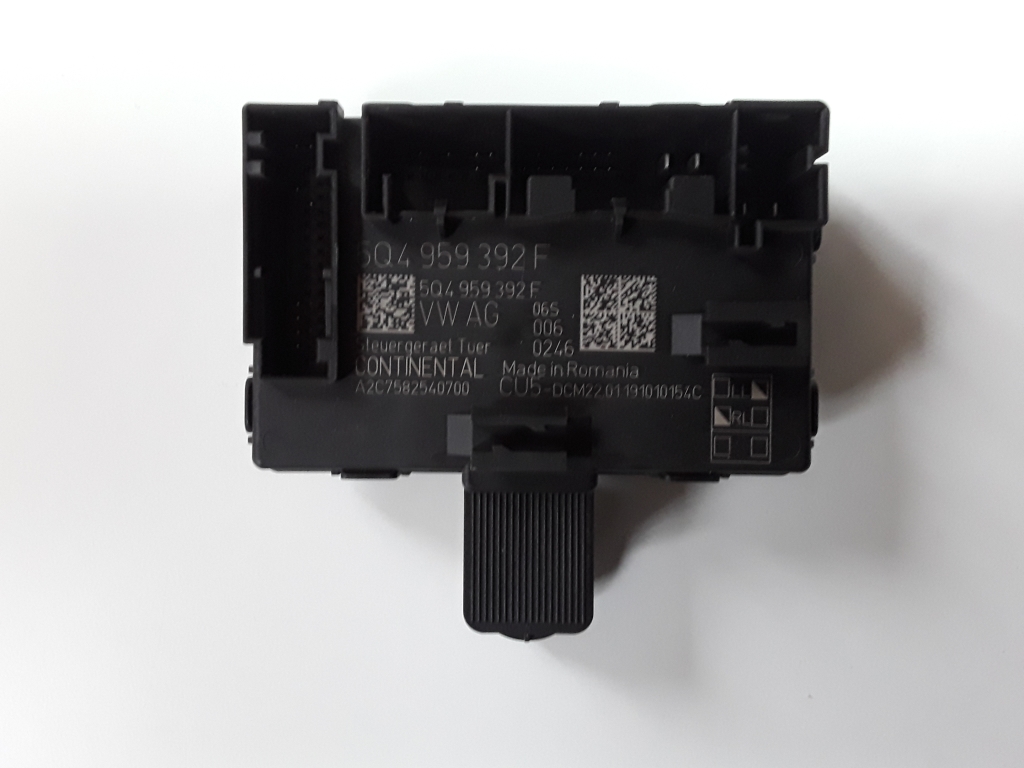 Skoda Octavia III (2013–2019) Front door control unit 5Q4959392F Skoda Octavia III (2013–2019) Front door control unit 5Q4959392F