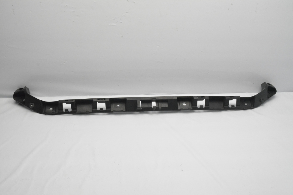 Volkswagen Passat CC CC (2008–2017) Rear bumper bracket 3C8807863 Volkswagen Passat CC CC (2008–2017) Rear bumper bracket 3C8807863