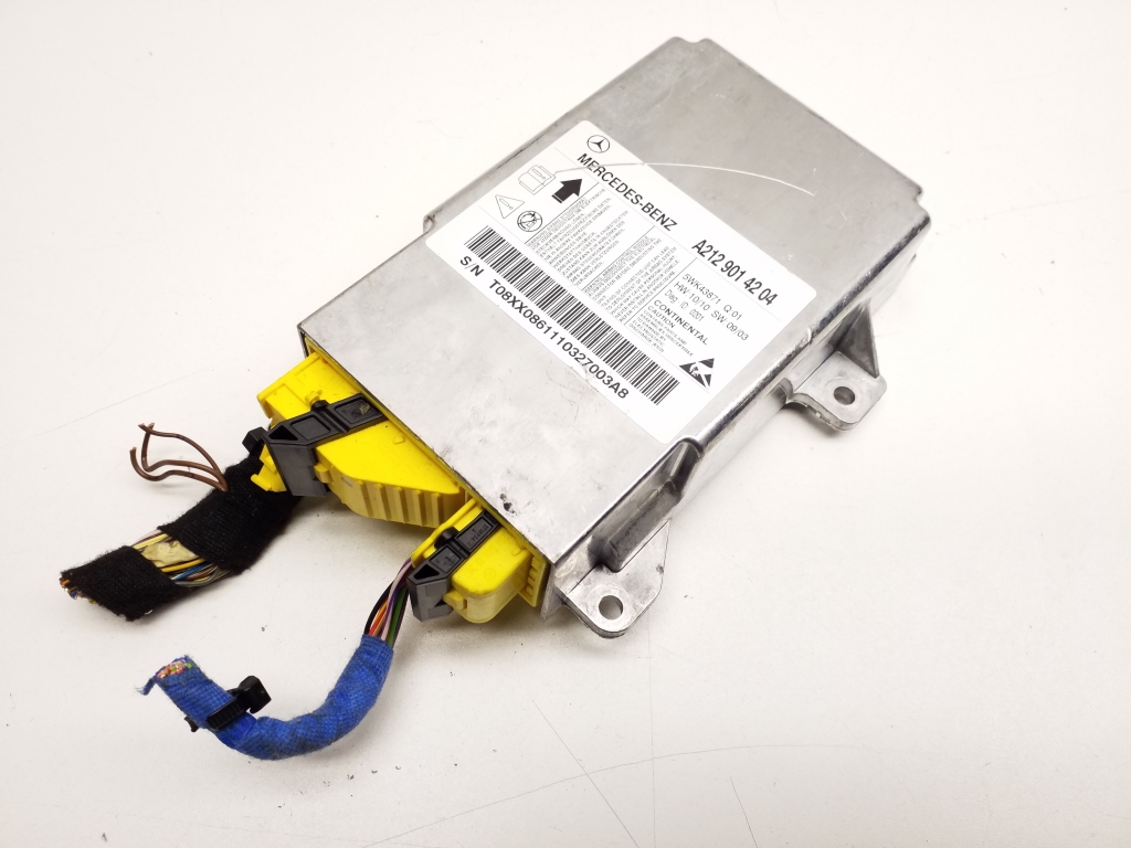 MERCEDES A CLASS W176 Communication Control Module Ecu A2059000524 2016 MERCEDES A CLASS W176 Communication Control Module Ecu A2059000524 2016