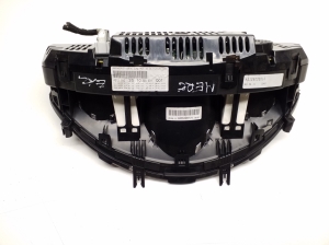 Mercedes Benz E-Class W212 (2009–2015) Instrument cluster A2129002010 - 3
