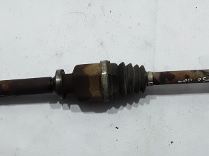 RENAULT Modus (2004–2012) Front drive shaft and its parts 8200618111 - 3