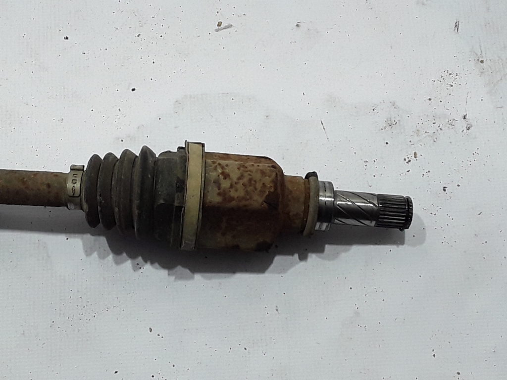 RENAULT Modus 1 generation (2004-2012) Front Left Driveshaft 8200618501 22477373