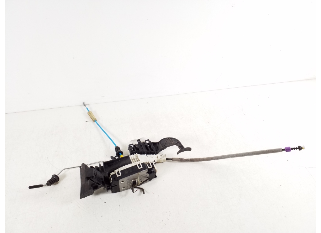 MERCEDES-BENZ B-Class W246 (2011-2020) Front Right Door Lock A1667200435 18787970