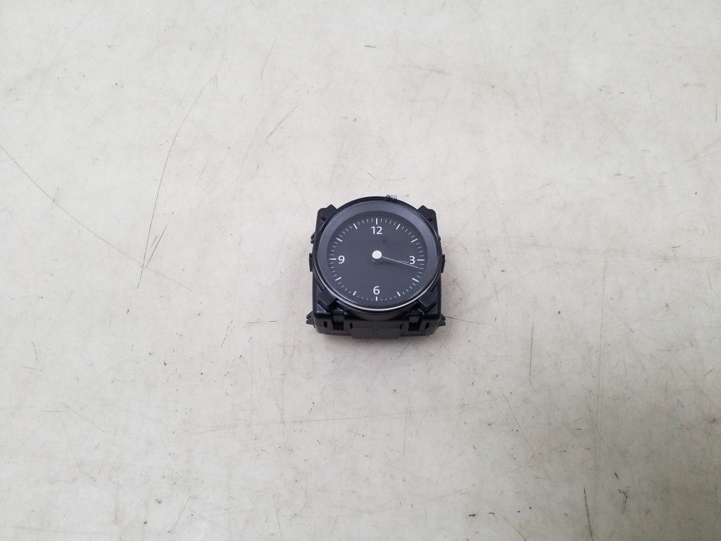 VOLKSWAGEN Passat B8 (2014-2023) Внутренние часы 3G0919204C 24946778