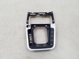 Other part of center console - 3G1864252