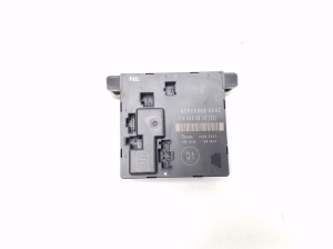 Mercedes Benz CLS-Class 219 (2004–2010) Rear side door control unit A2198203626 - 3
