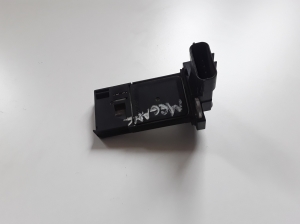Honda CR-V (2006–2012) Mass air flow sensor AFH70M62A - 2