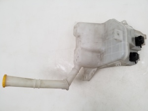 Mazda 6 (2007–2012) Front washer fluid reservoir GS1E67480 - 4