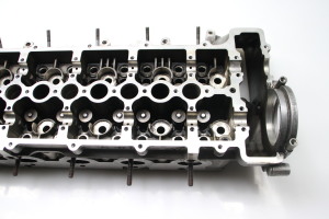 BMW 5 SERIES E60 (2003–2010) Zylinderkopf 7792753 - 2