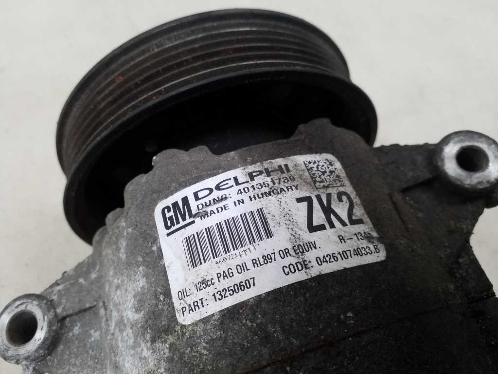Used Opel Astra Air conditioner compressor 401351739