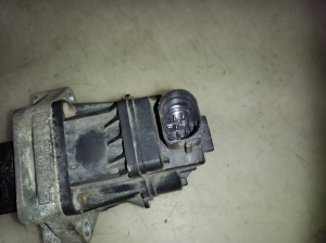  EGR valve 