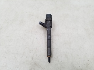  Fuel injector 