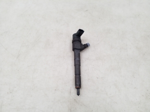  Fuel injector 