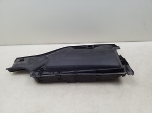 BMW 5 SERIES E61 (2004–2010) Innenraumluftfiltergehäuse 6945204 - 2