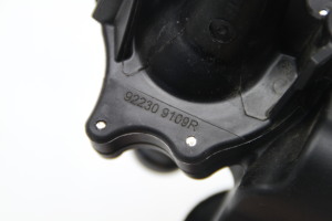 RENAULT Kadjar (2015–2026) Auxiliary water pump 922309109R - 4