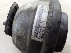 BMW 5 SERIES E61 (2004–2010) Engine mount 6761090 - 2