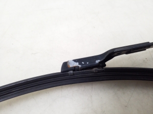 Opel Astra J (2009–2017) Windshield wiper arm 13289888 - 2