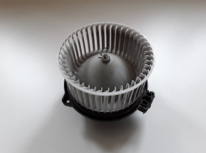 Subaru Impreza (2012–2017) Heater blower motor 8727005630 - 3