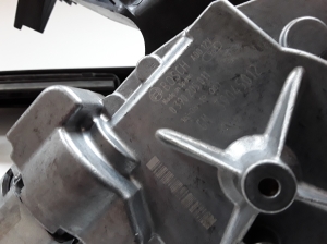 Opel Corsa E (2014–2018) Rear wiper motor 0390205011 - 3