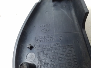 Opel Movano A (1998–2010) Peegli kolmnurkne ilupaneel 7700352178 - 2