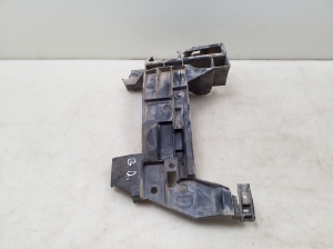 Opel Movano A (1998–2010) Aizmugurējā bampera kronšteins 7700352212 - 4