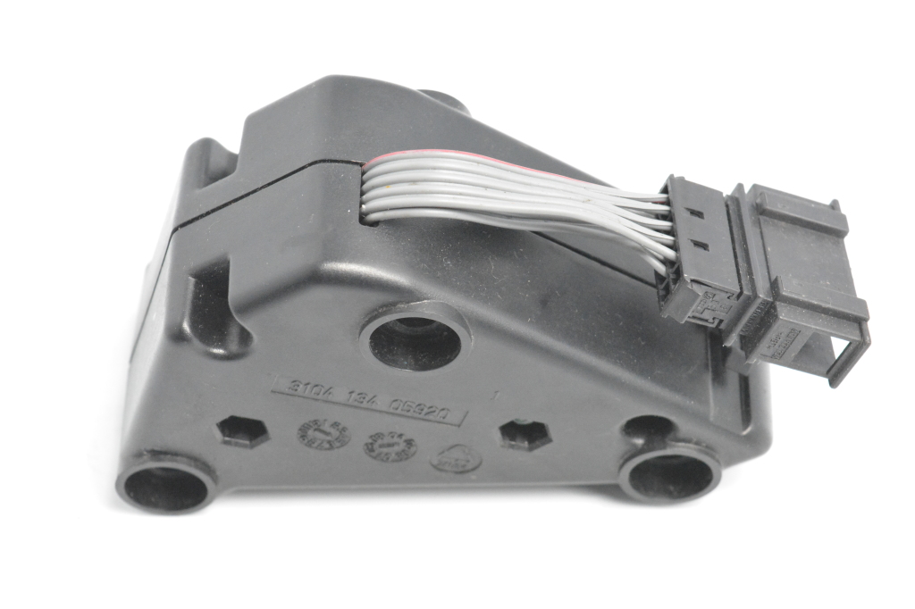 Volkswagen Golf V (2003–2009) Sonstiges Teil der Audioanlage 1K0035463D Volkswagen Golf V (2003–2009) Sonstiges Teil der Audioanlage 1K0035463D