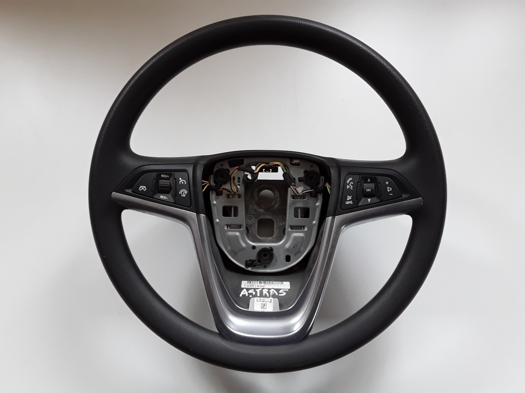 Used Opel Astra Steering wheel 13351039