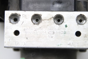 Kia ceed (2006–2012) ABS unit 6158945200 - 3