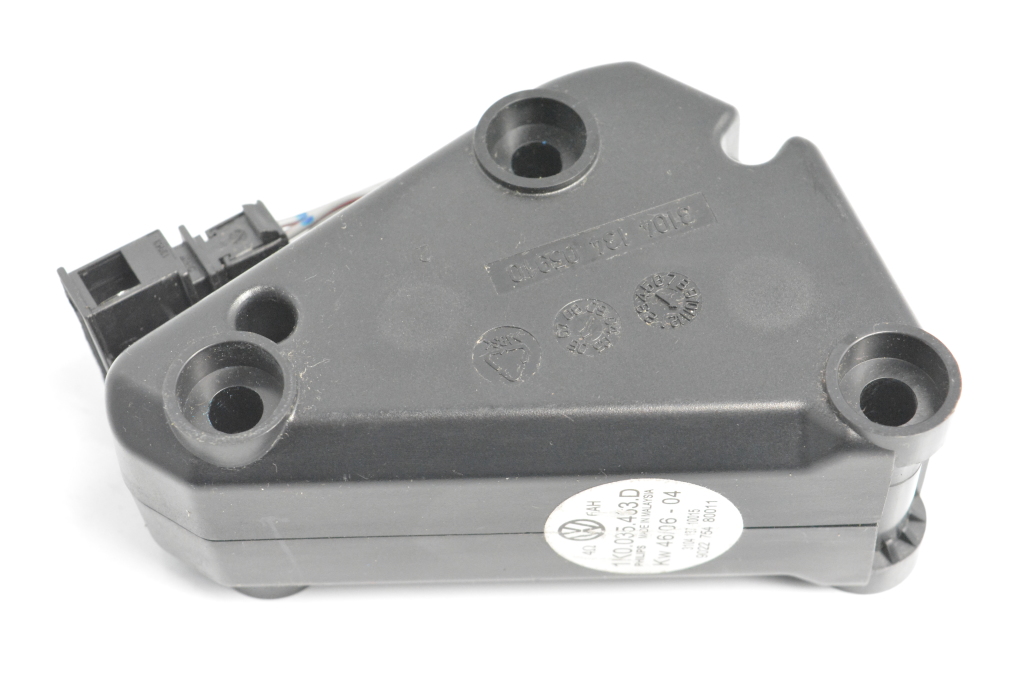 Volkswagen Golf V (2003–2009) Sonstiges Teil der Audioanlage 1K0035463D Volkswagen Golf V (2003–2009) Sonstiges Teil der Audioanlage 1K0035463D